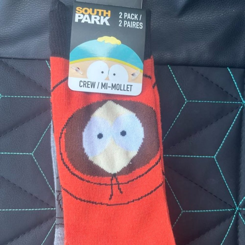 South park 2 pack crew socks size 7-11